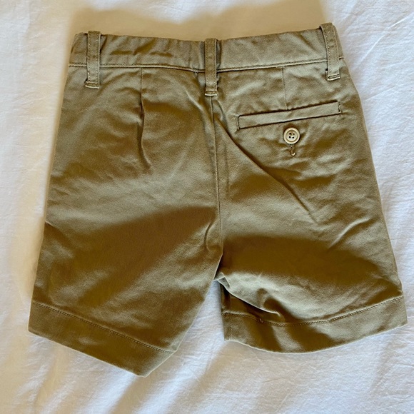 Boy’s 3T Khaki Chino Shorts - Picture 2 of 3